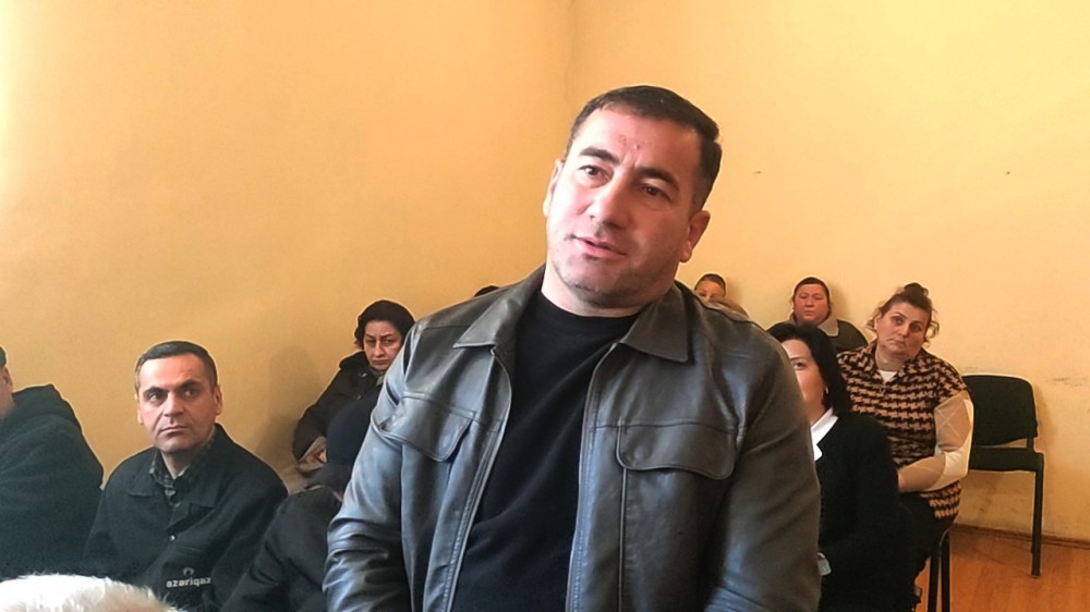 Seymur Orucov Ağstafa şəhəri və Poylu qəsəbəsində vətəndaşların növbəti səyyar qəbullarını keçirib